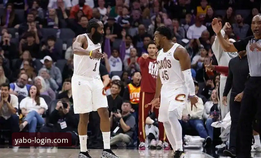 亚博体育官网下载链接教程 3个关键回合解析:骑士险胜魔术,米切尔42分背后的攻防博弈